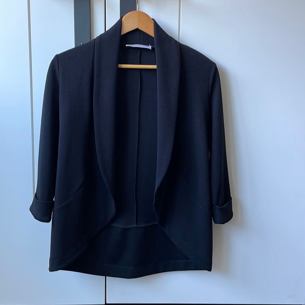 Black blazer. Pretty much identical to a very similar blazer from aritzia